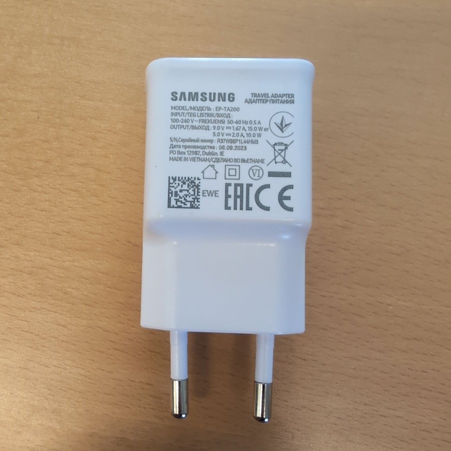 Samsung Laddare EP-TA200