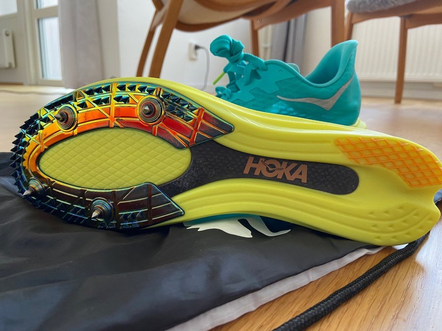 HOKA SPIKSKOR OANVÄNDA UNISEX STORLEK 42! HOKA CIELO XLD!