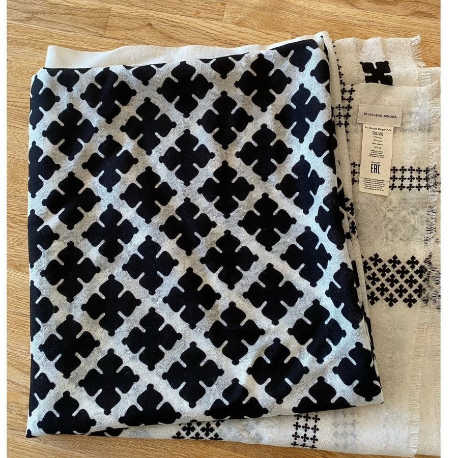 By Malene Birger svartvit scarf i 100% ull