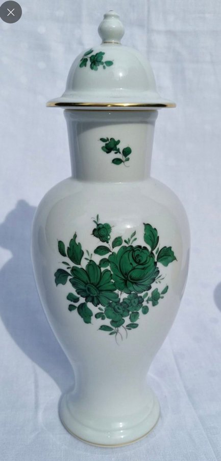 Wien Augarten Vienna Austria 31 cm - Maria Theresa Green Roses Vase Lidded Jar