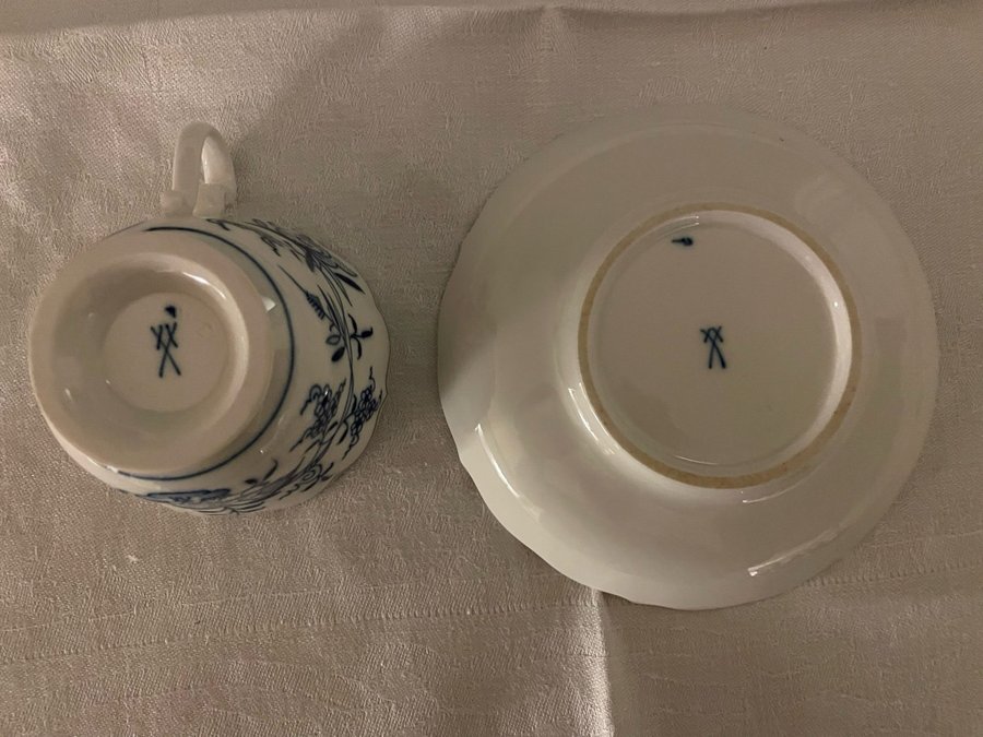 MEISSEN LÖKMÖNSTER KAFFEKOPP