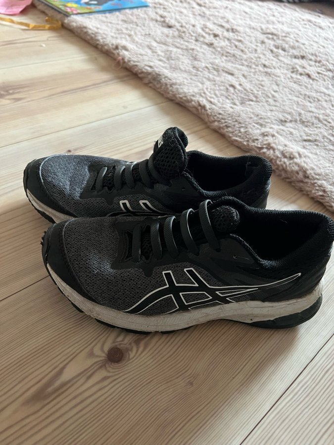 Asics Löparskor Svart Storlek 36