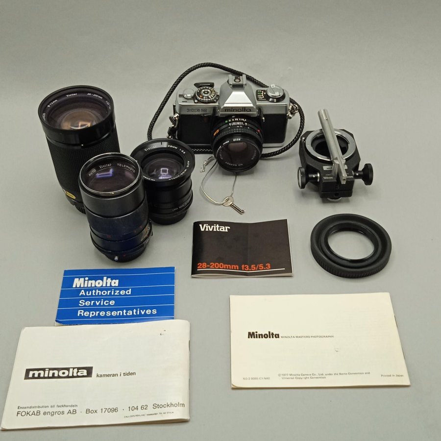 Minolta XG-2 med två extra objektiv