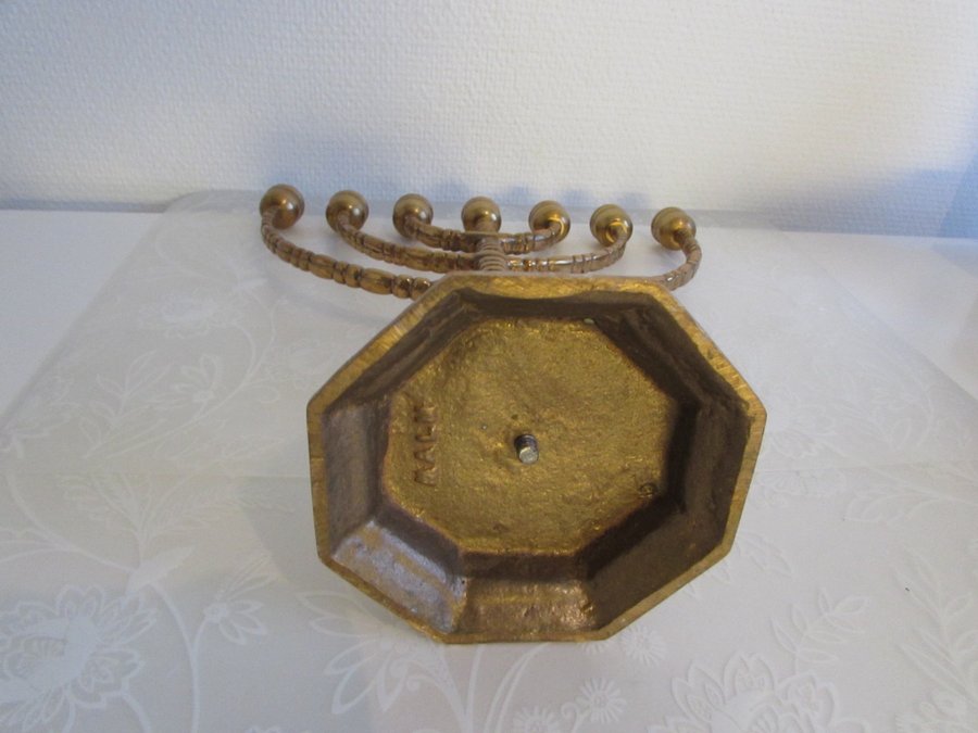 Menorah i malm H 31 cm Menora 7-armad ljusstake