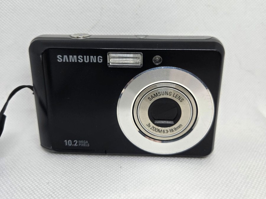 Samsung ES15 digicam med CCD-sensor.