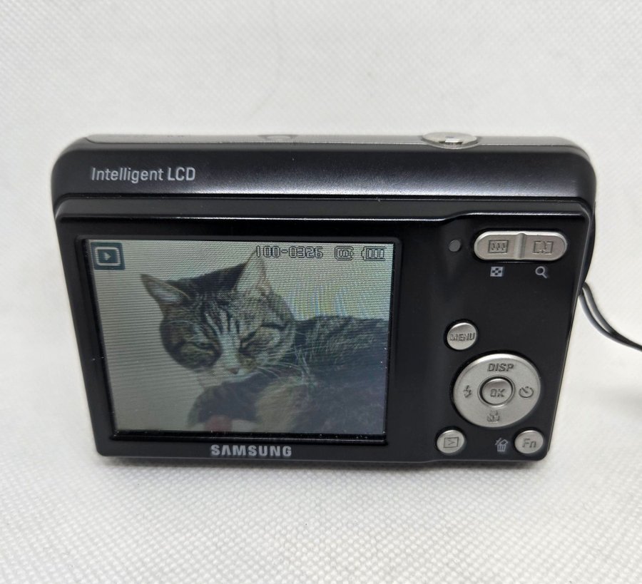 Samsung ES15 digicam med CCD-sensor.