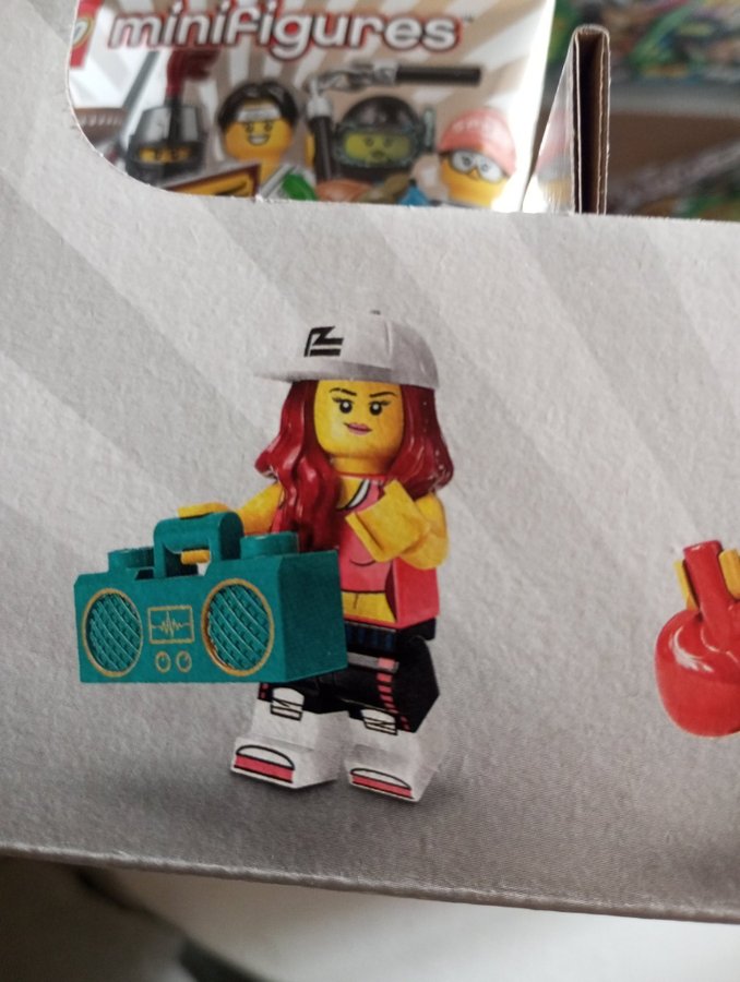 Lego minifigures series 20 Breakdancer  oöppnad!