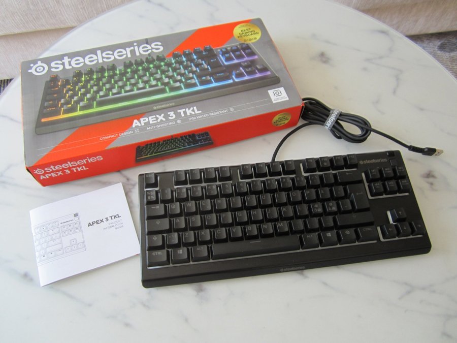 Steelseries APEX 3 TKL (Nordiska språk)