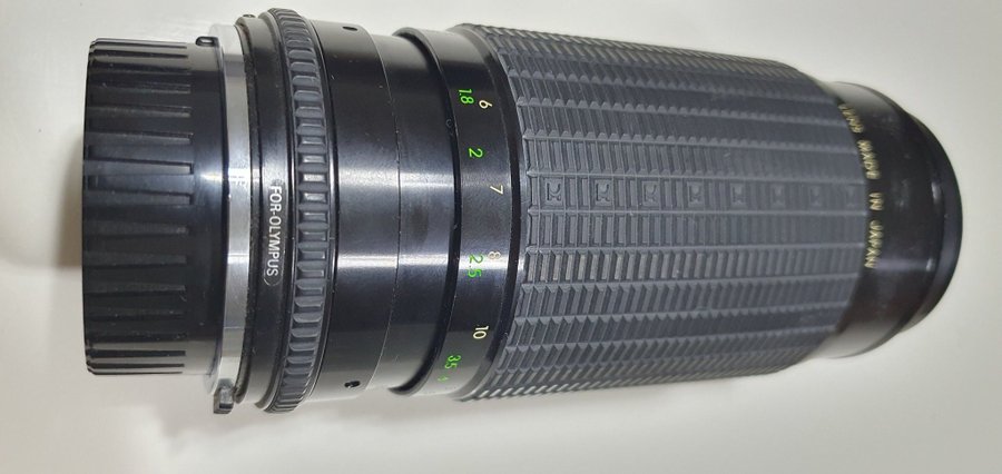 Sigma 80-200mm f/3.5-4.5 Zoom Objektiv