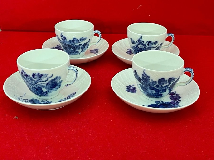 4 kaffekoppar Royal Copenhagen Blå blomster blue rose