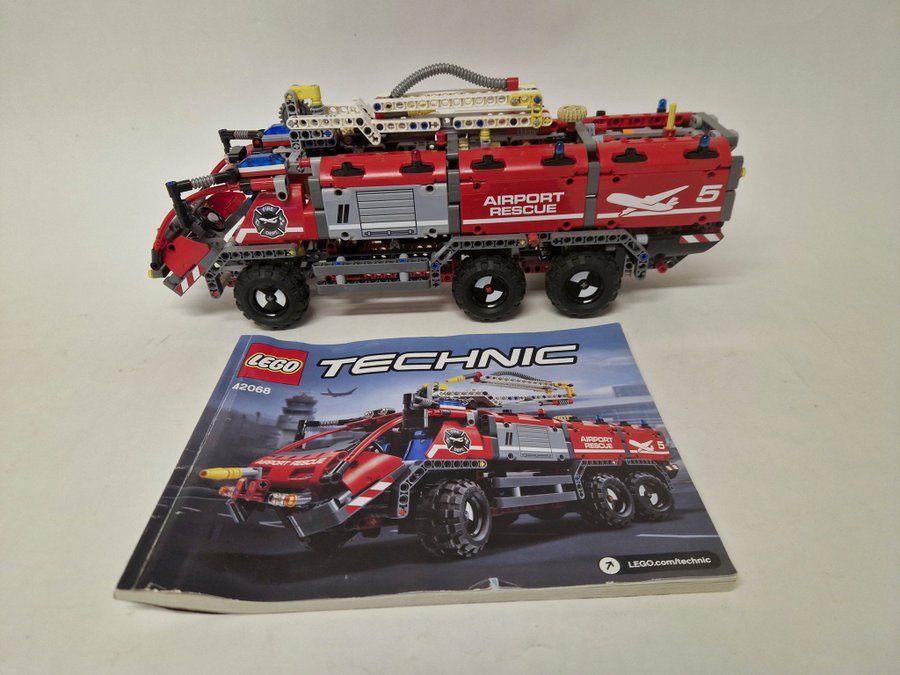 Lego Technic Flygplatsbrandbil 42068