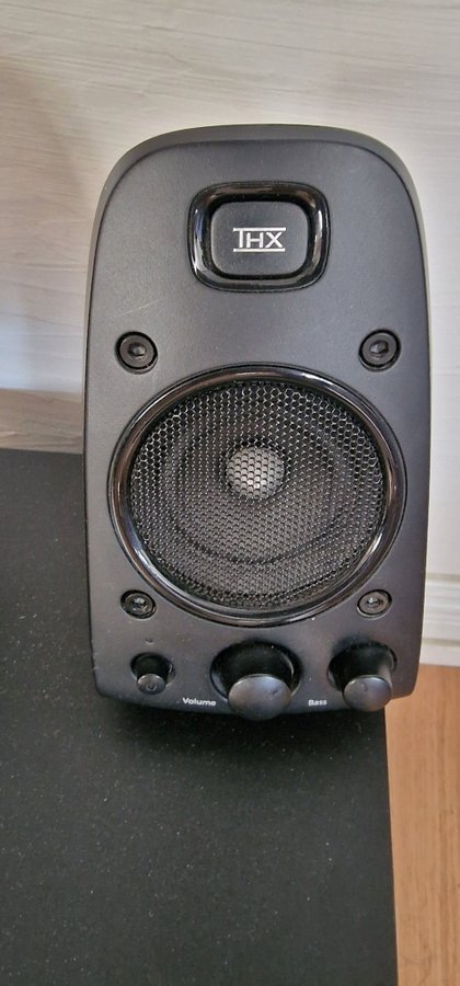 Logitech Speaker System Z623 THX 21 Högtalare