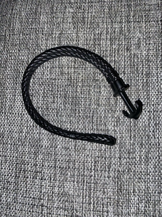 Armband från Paul Hewitt