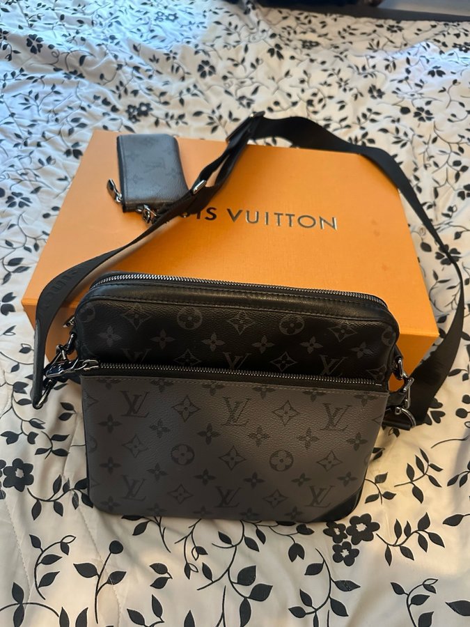 Louis Vuitton Trio Messenger