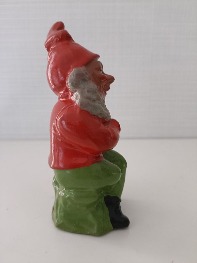 Äldre keramik Tomte med fiol