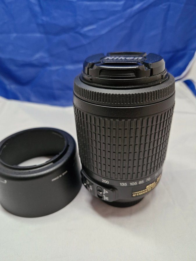 Nikon DX AF-S Nikkor 55-200mm 1:35-56G VR objektiv