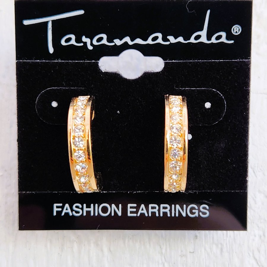 Taramanda Hoop Fashion Earrings