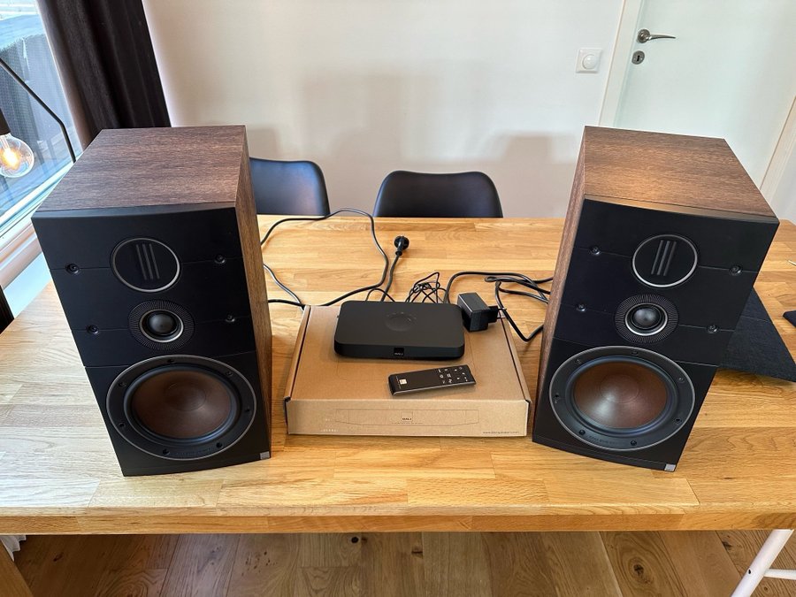 Dali Callisto 2 C Aktiva Högtalare  Sound Hub Compact