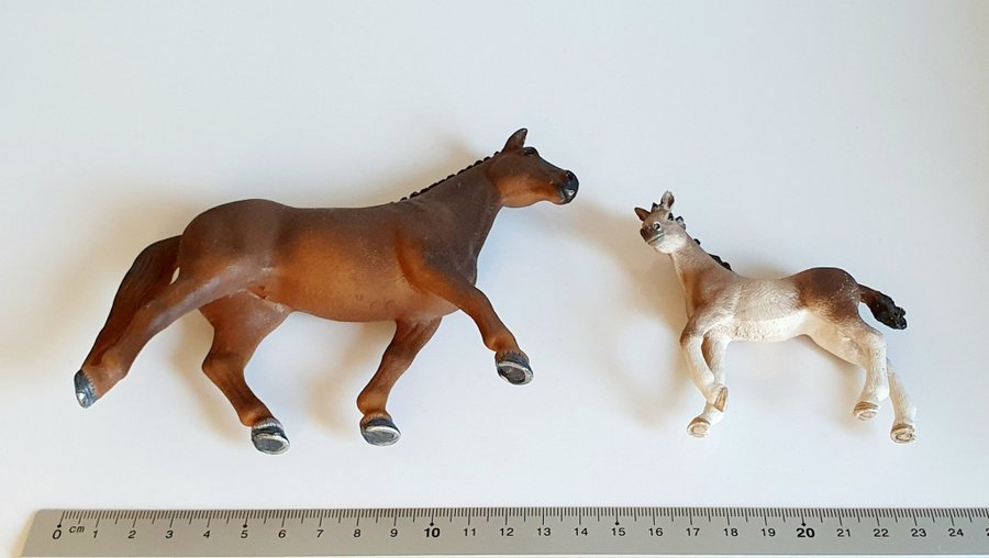 Julklappstips: Schleich hästmamma med föl