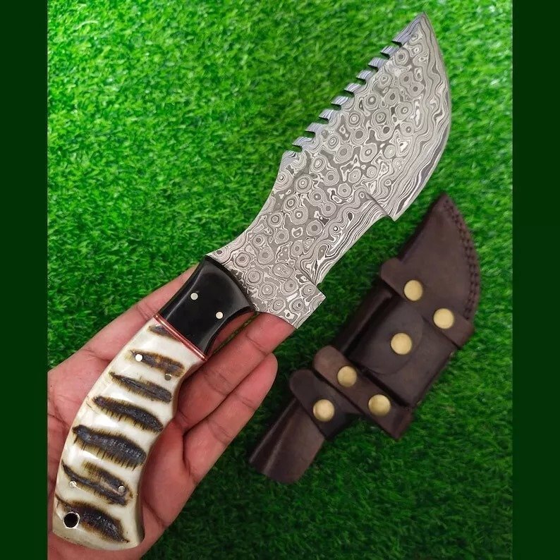 Custom Handmade Damascus Steel Blade Tracker knife Survival Knife Hunting Knife