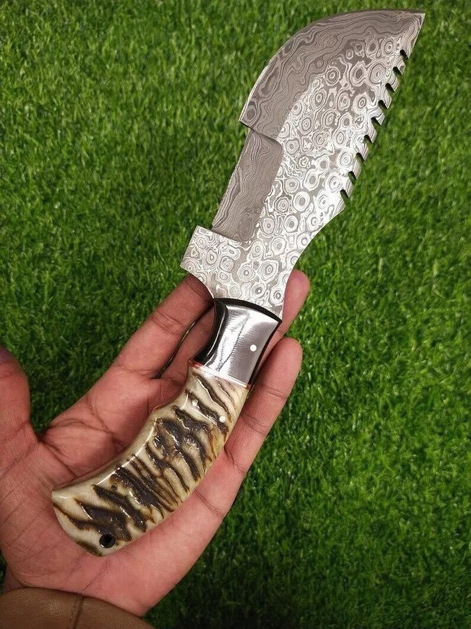 Custom Handmade Damascus Steel Blade Tracker knife Survival Knife Hunting Knife