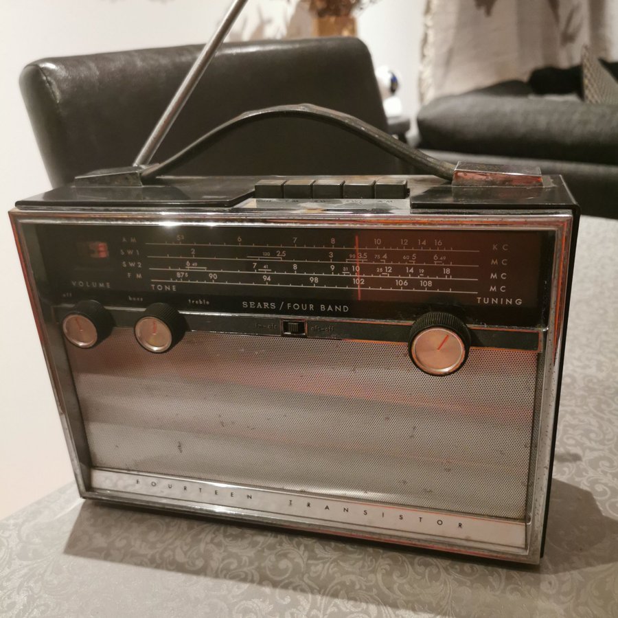 Äldre transistorradio