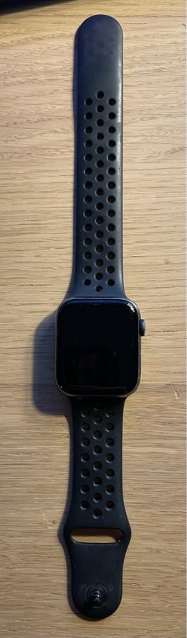 Apple Watch Series 5 GPS Nike Edition 44mm