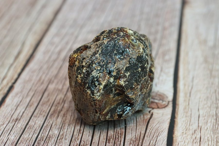 Blå Bärnsten (Blue Amber / Wood Amber) - 142 gram - Ursprung Jambi-Sumatra