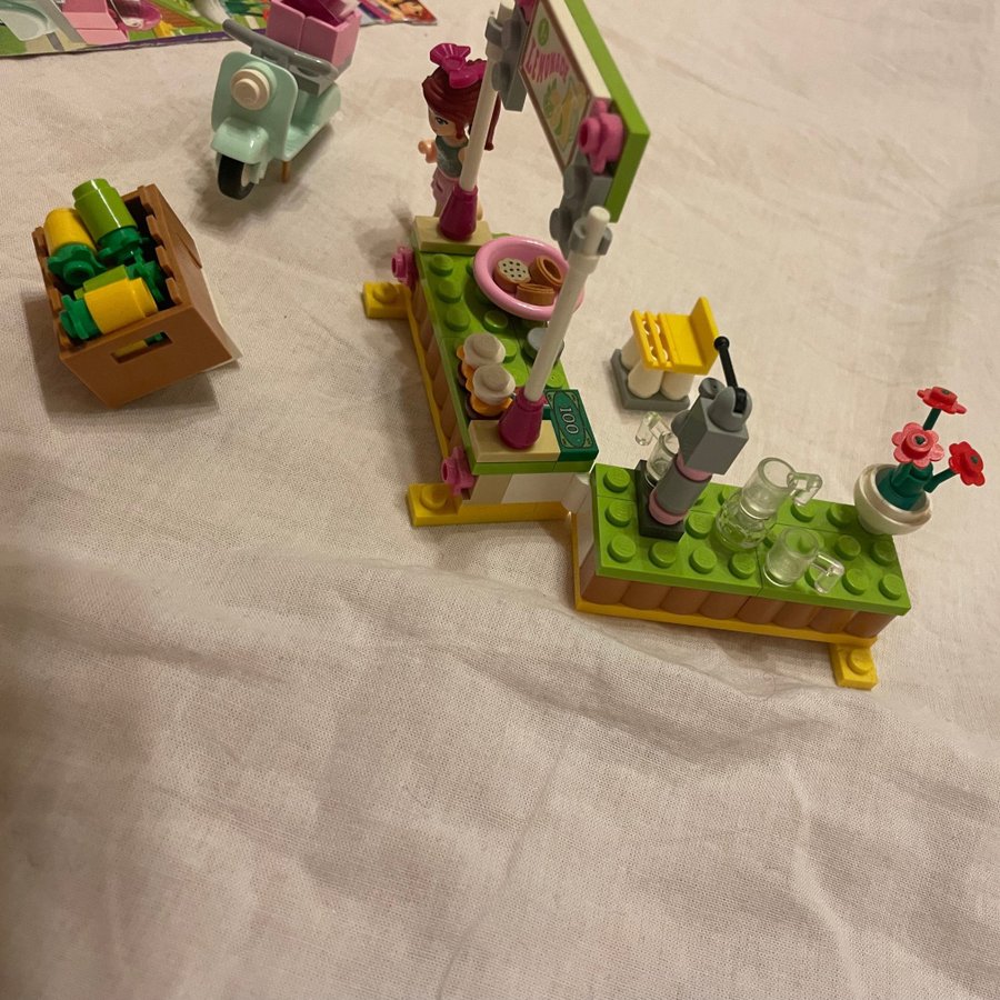 LEGO Friends 41027 Mias lemonadstånd - komplett!