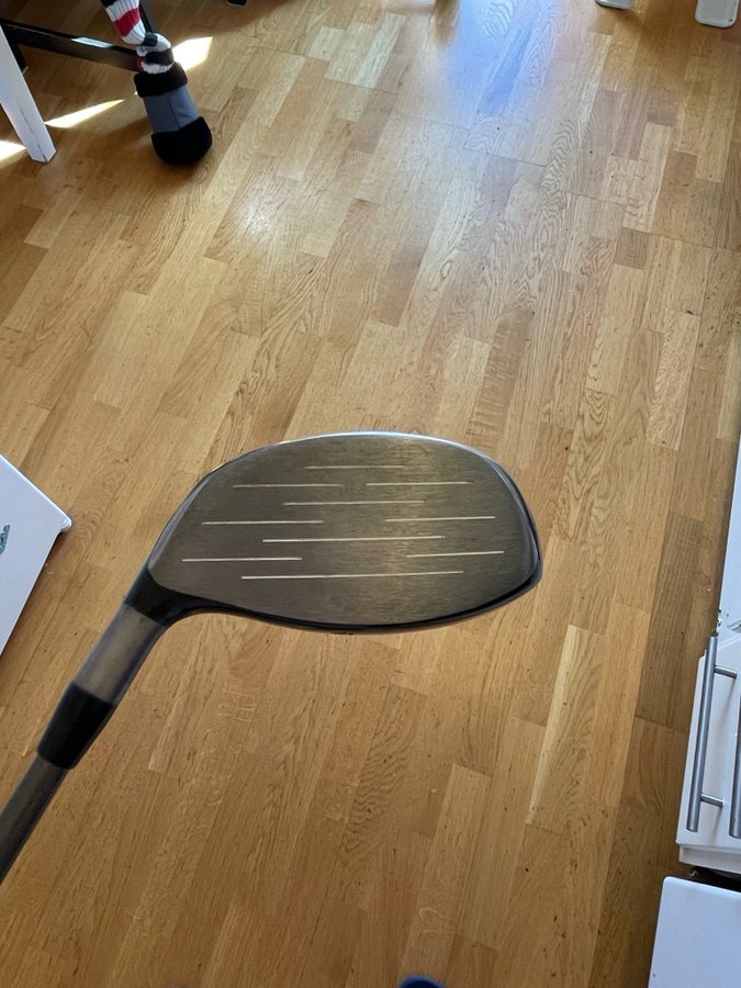 TaylorMade R9 300F Driver 85 med Aldila Tour Stiff