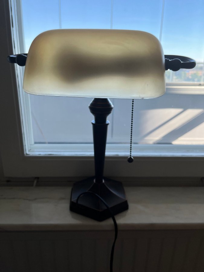 Gul Bankirlampa / bankers lamp / skrivbordslampa stor