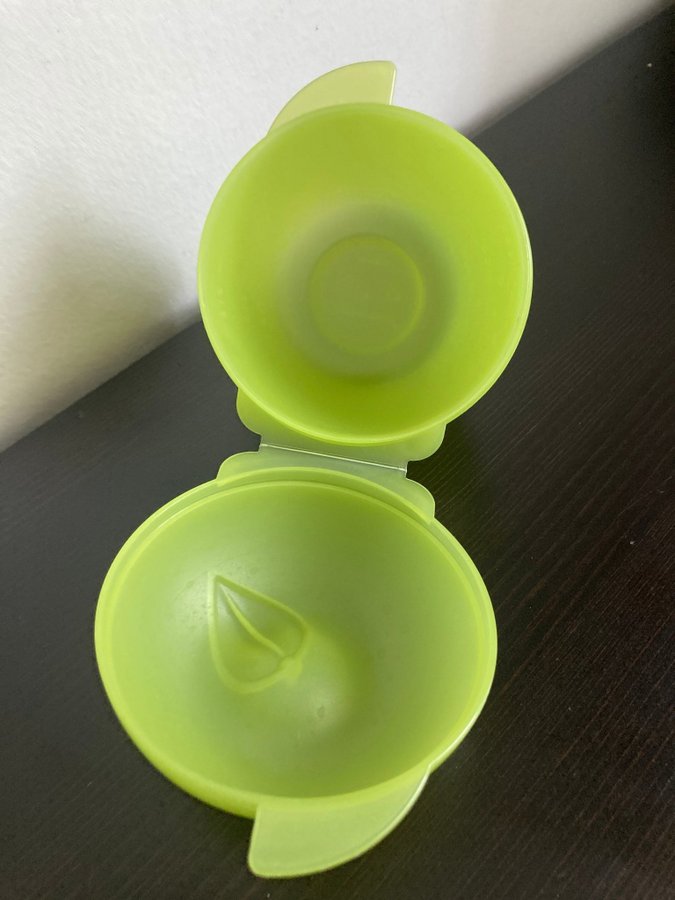 Tupperware grönt äpple burk förvaring babuska