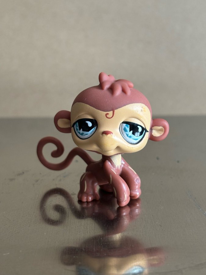 Littlest Pet Shop Hasbro 2007 Brown Baby Monkey #485