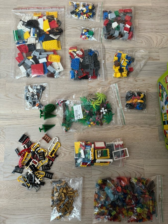 Lego Blandat allt möjligt i låda