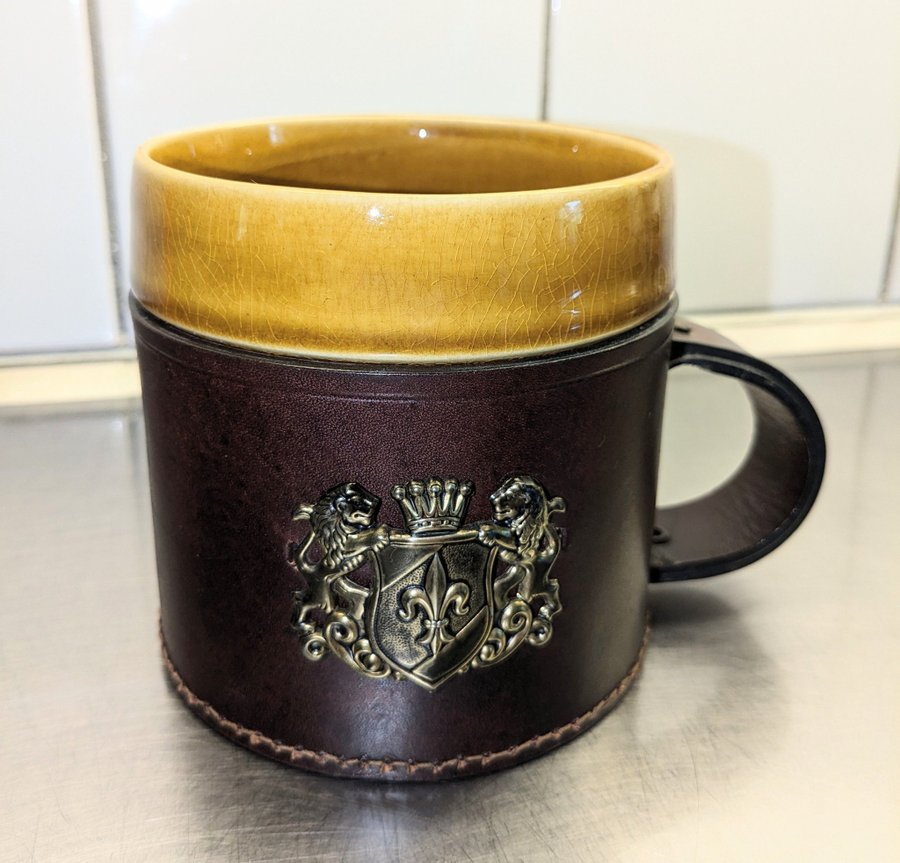 Engelsk real hide mugg porslin och läder retro