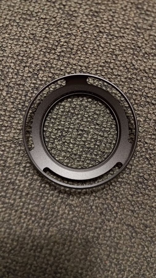 52mm lens hood / motljusskydd (screw-on)