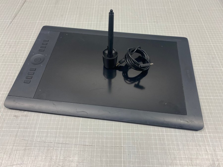 Wacom Intuos Pro L