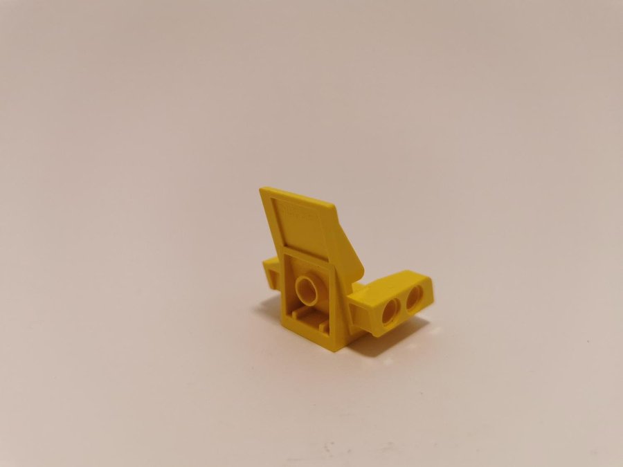 Lego - technic - stol - säte - part 2717 - gul