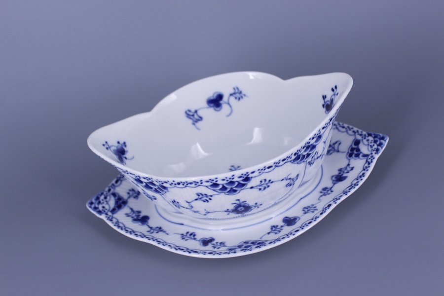 Royal Copenhagen Blue Fluted Hafl Lace no 587 Sauceboat Gravy Boat