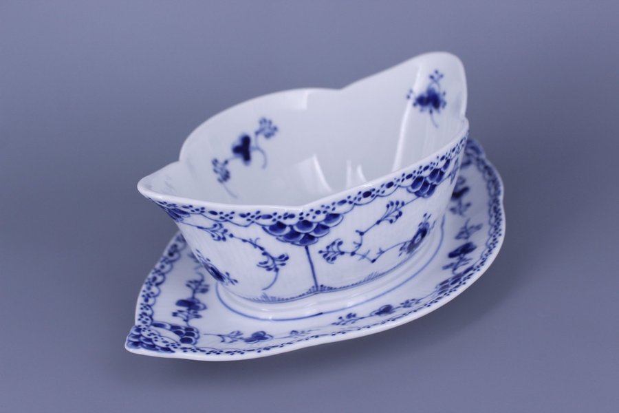 Royal Copenhagen Blue Fluted Hafl Lace no 587 Sauceboat Gravy Boat