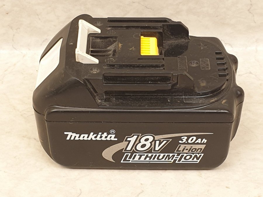 Makita batteri 3.0Ah, 18V. Modell BL1830