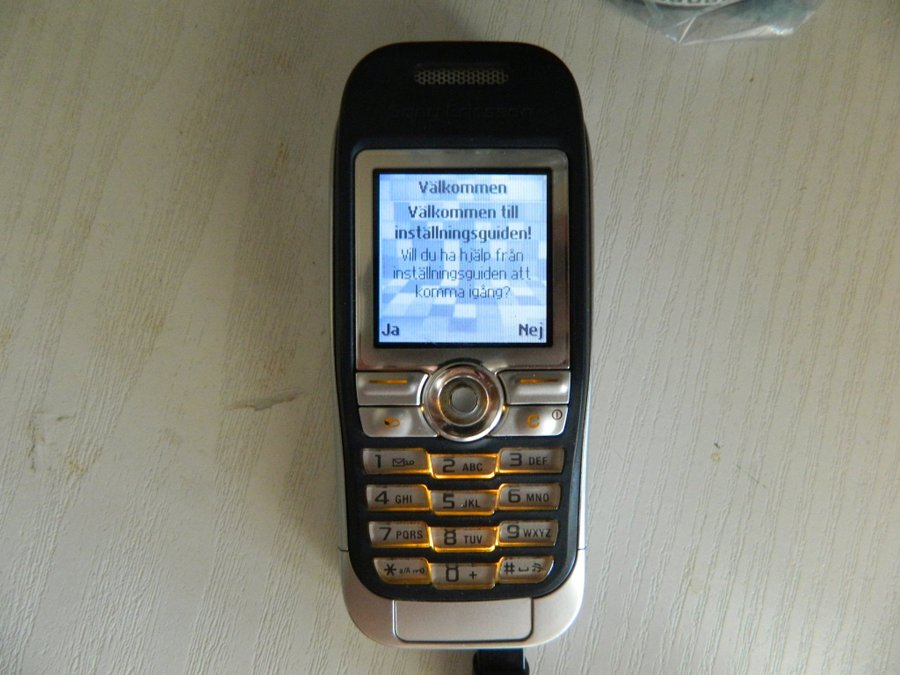 Mobil telefon Sony Ericsson reservdels-/renoveringsobjekt *LÄS*