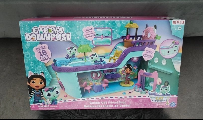 Gabby's dollhouse Cruise ship!