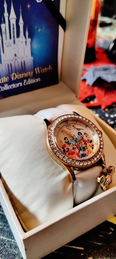 Disney Klocka med Swarovskikristaller