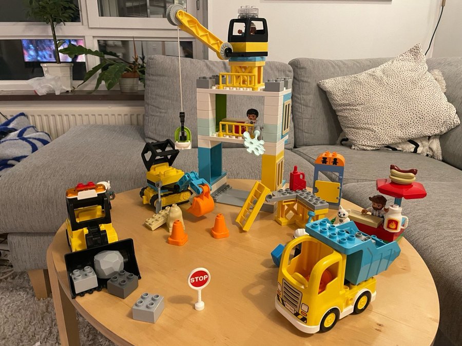 Lego Duplo 10933 Tower Crane  Construction