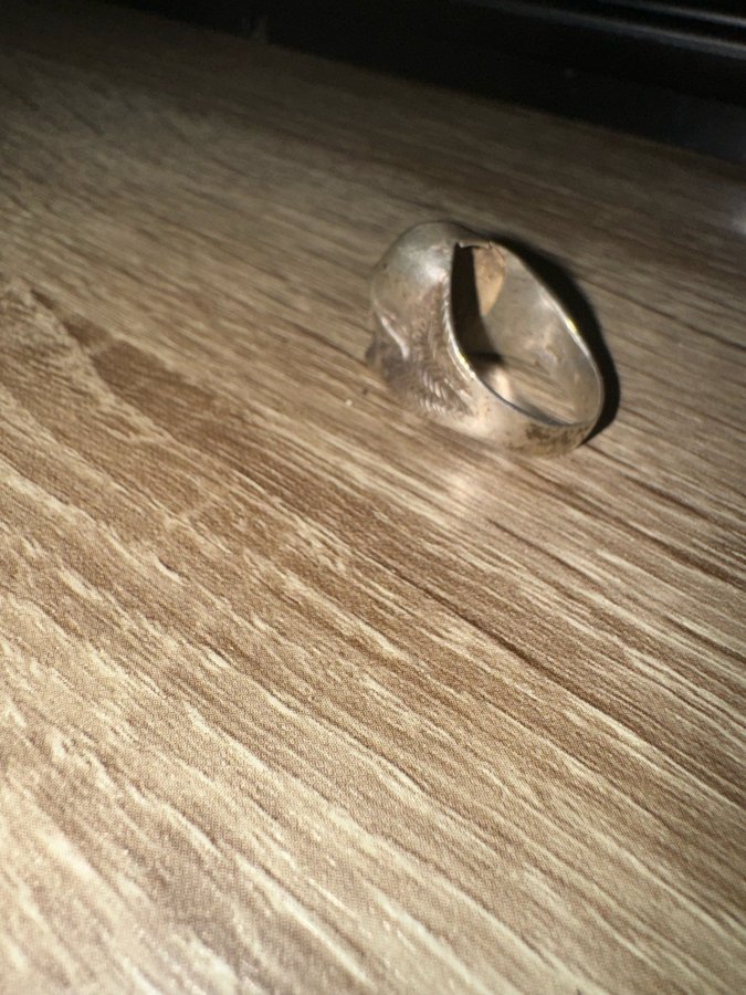 Ring silver