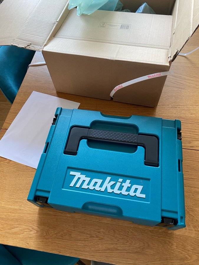 Makita 40V Max Batteripaket