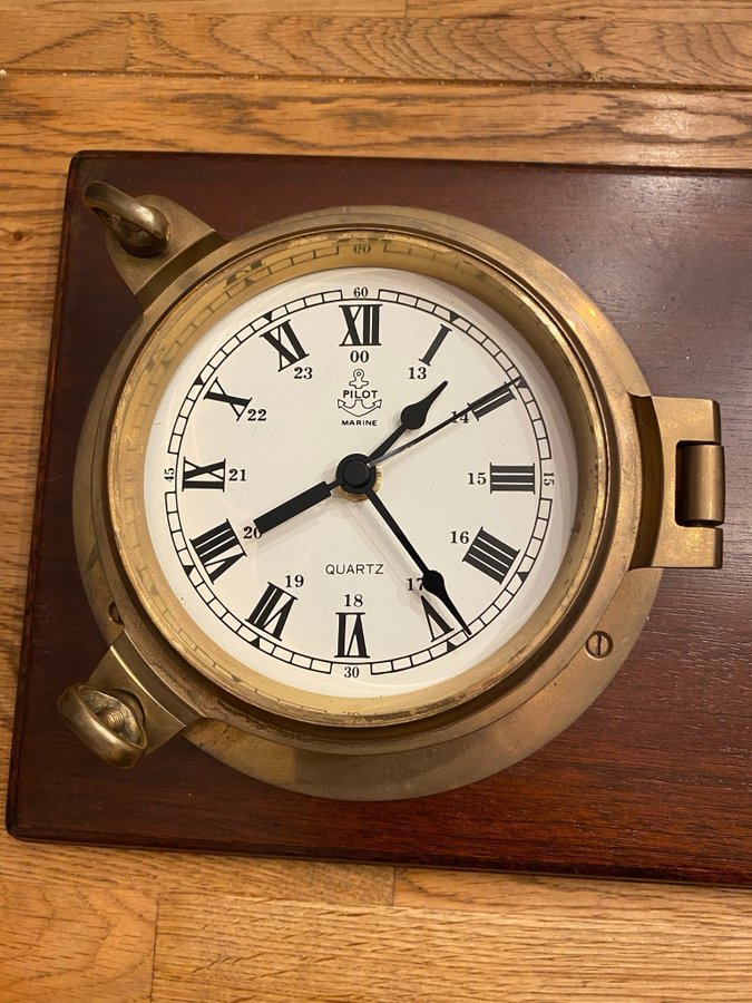 Pilot Marine skeppsur och barometer