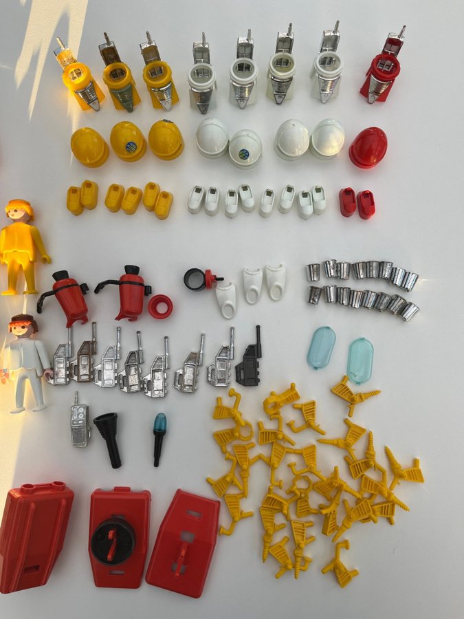 Playmobil Rymdpaket gubbar mm från tidigt 80-tal