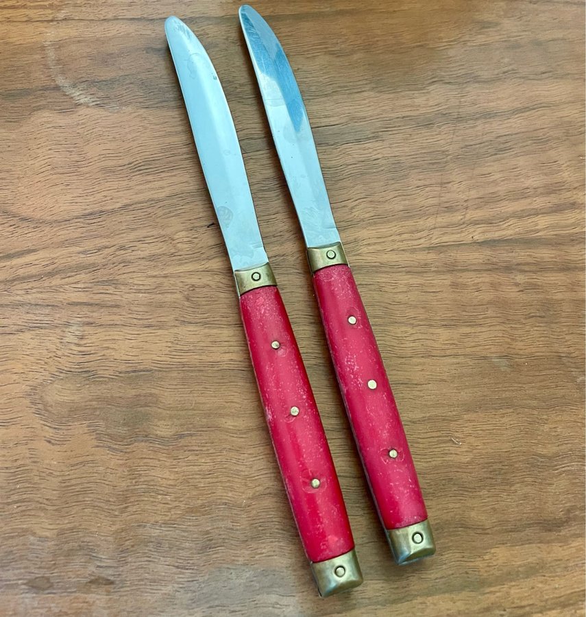 2 BESTICK FRANKRIKE VINTAGE RETRO BISTRO RÖD MÄSSING MATKNIV KNIV FRANCE